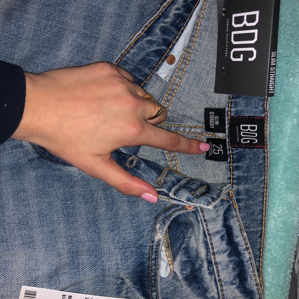 Mom Jeans - Picture 3 of 5